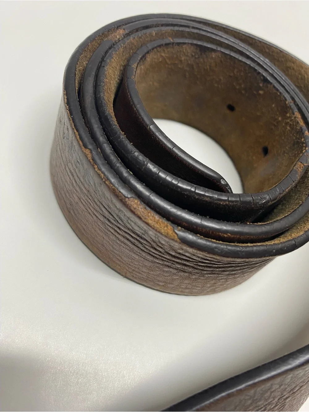 * vintage American Eagle Outfitters distressed brown leather belt brass 38”